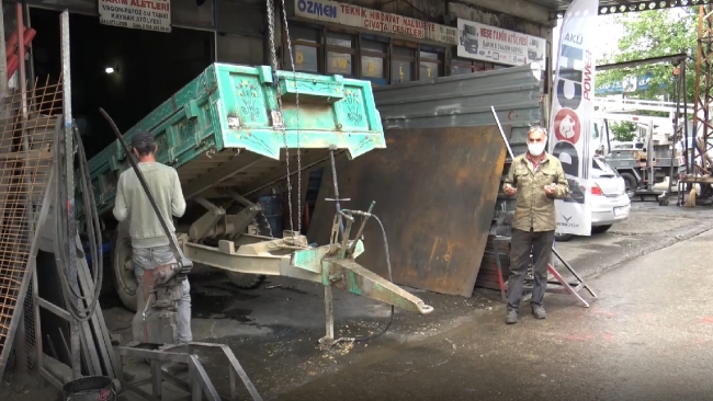 Sanayi esnafı 17 gün sonra işyerlerini dualarla açtı